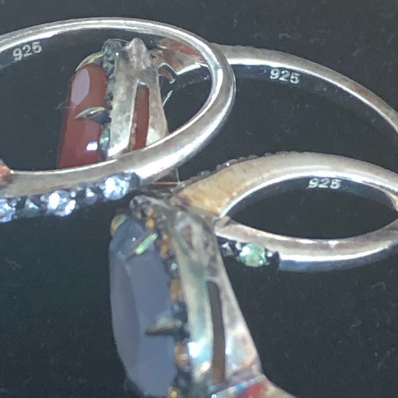 !!Host Pick!!!! THREE Elizabeth & James Rings - Picture 2 of 6